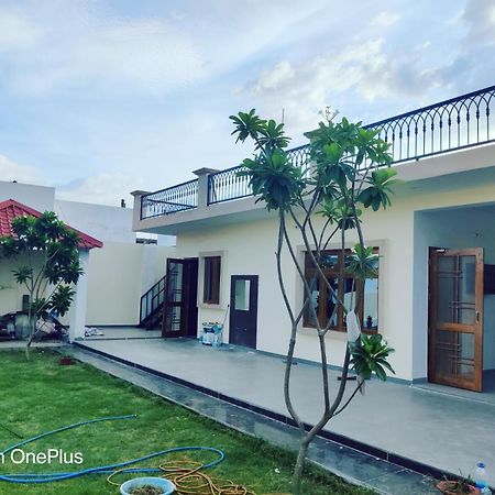 Villa Osho Lifestyle à Lucknow Extérieur photo