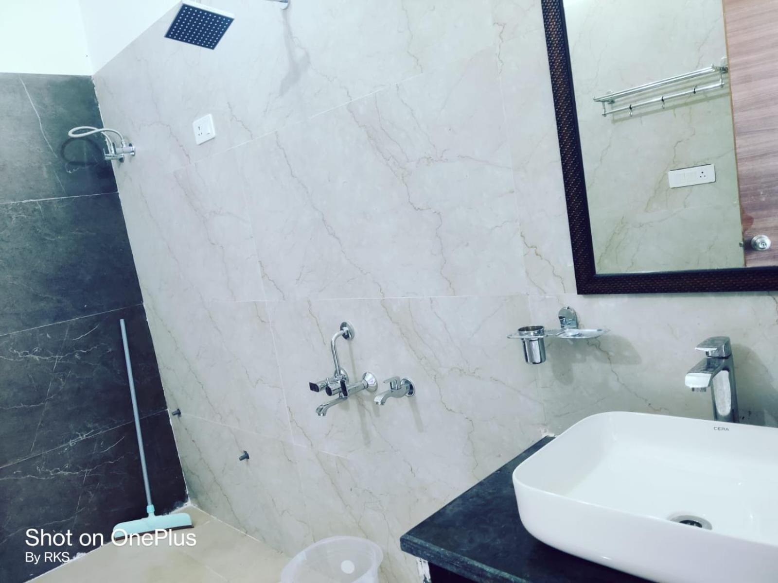 Villa Osho Lifestyle à Lucknow Extérieur photo